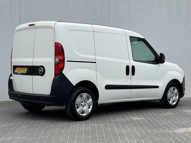 Opel COMBO 1.3 CDTi L1H1 Edition / Airco / Radio / Elektrische Ramen voor / Trekhaak / Tussenschot Volledig / Zijschuifdeur Rechts /