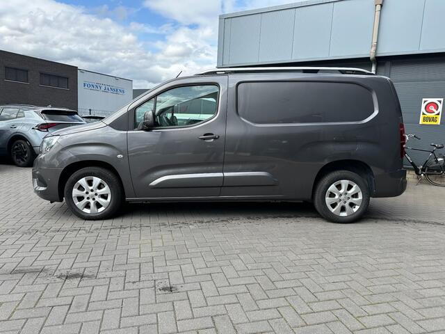 Opel COMBO 1.2 Turbo benzine L2H1 Navi Camera 3 pers.