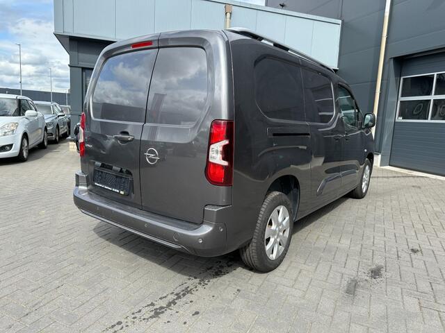 Opel COMBO 1.2 Turbo benzine L2H1 Navi Camera 3 pers.