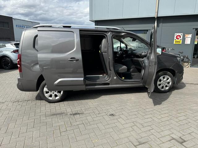 Opel COMBO 1.2 Turbo benzine L2H1 Navi Camera 3 pers.