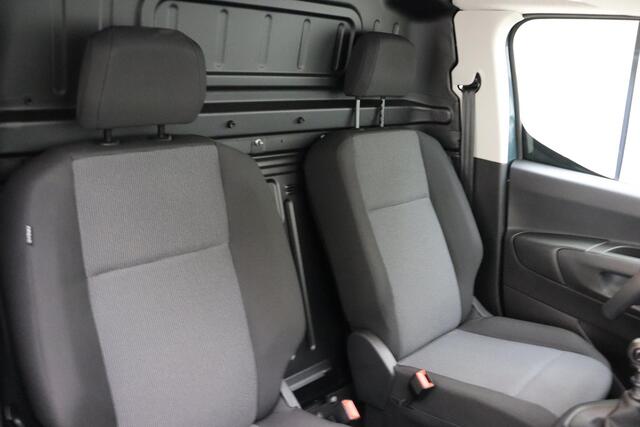 Opel COMBO 1.5 BlueHDi S&S L1 100 Pk | 2-Zits | BTW Auto | Trekhaak | Navigatie via Apple Carplay/Android Auto Draadloos | Laadruimte Pakket | Camera Achter | Pakket Look