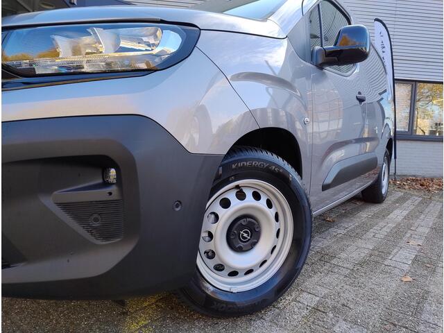 Opel COMBO Electric L2 50 kWh 136pk | 8 jaar garantie | Houten afwerking laadruimte | Multimedia | Apple Carplay | Android Auto | Achteruitrijcamera | Parkeersensoren achter | Digital cockpit | Stuurwielbediening | Reservewiel | van ¤31.329 voor ¤29.975