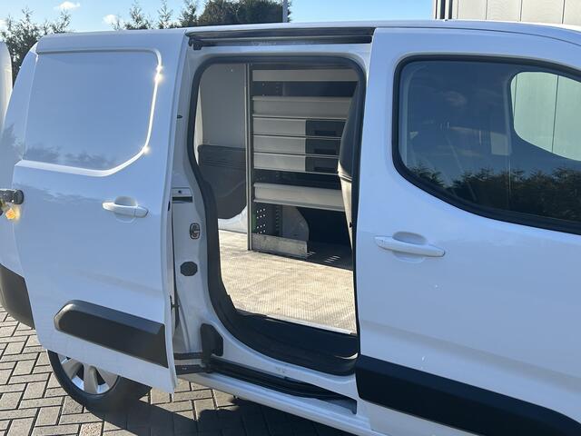 Opel COMBO 1.5D 131 PK / L2H1 / 1e EIG. / AUTOMAAT / INRICHTING / 94.766 KM !! / AIRCO / CRUISE / NAVI / APPLE CARPLAY / PDC