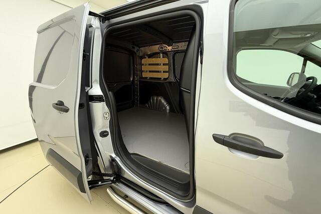 Opel COMBO 1.5 BlueHDi 100 S&S L1 | Navigatie | Dubbele zijschuifdeur | Climate control | Sidebars | Metaallak | Betimmering | Cruise control