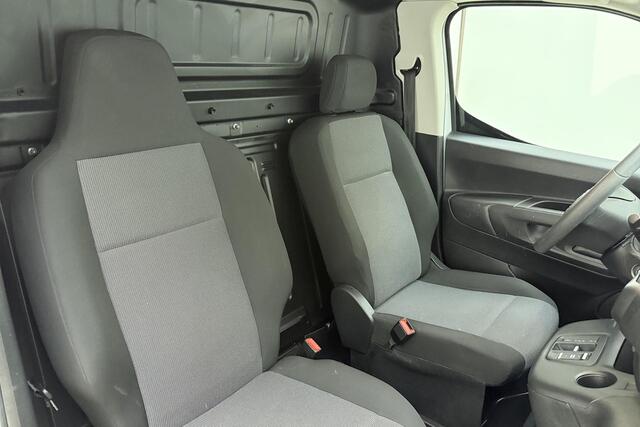 Opel COMBO Combo-e L1H1 Edition 50 kWh | Airconditioning | Elektrisch Pakket | Bluetooth telefoonvoorbereiding | Cruise control | Trekhaak