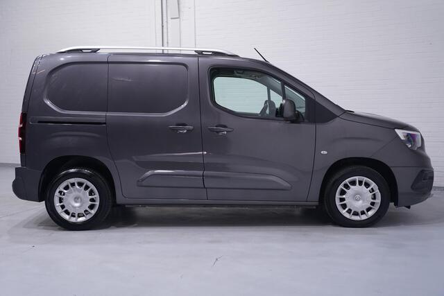Opel COMBO 1.5D 130 pk L1H1 Edition Navi, Camera, NAP Slechts 57 dkm, Airco, Cruise Control, 1e Eigenaar