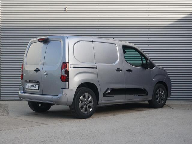 Opel COMBO TECH L1 50kWh | 8 jaar garantie | navigatie | Apple Carplay | camera | digitale binnenspiegel | parkeersensoren v/a | dodehoekdetectie | bumpers in kleur | Climate Control | etc.