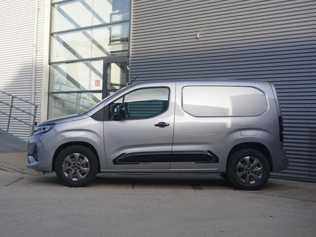 Opel COMBO TECH L1 50kWh | 8 jaar garantie | navigatie | Apple Carplay | camera | digitale binnenspiegel | parkeersensoren v/a | dodehoekdetectie | bumpers in kleur | Climate Control | etc.