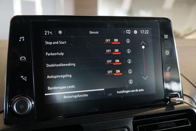 Opel COMBO TOUR 1.2 Turbo L2H1 Edition 7p. INCL. BTW + APPLE CARPLAY / TREKHAAK / CAMERA