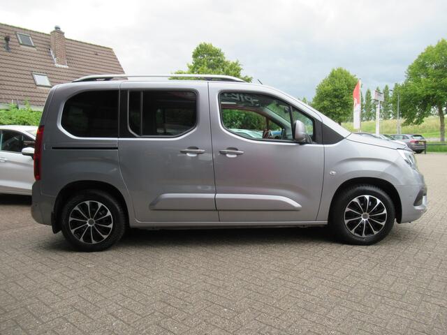 Opel COMBO TOUR 1.2 Turbo L1H1 Edition | Clima-Airco | Apple Carplay | Parkeercamera | Incl. BOVAG Garantie | Trekhaak |