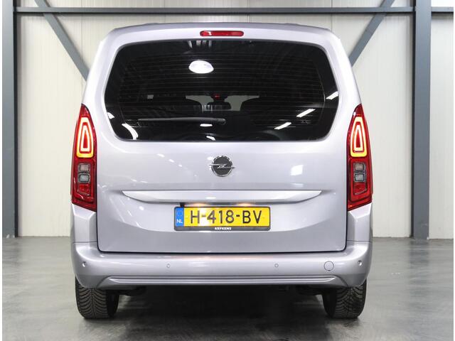 Opel COMBO TOUR 110PK L2H1 Edition | 1ste eigenaar | AppleCarplay/Android Auto | 7 persoons | Camera | Stuur verwarmd | 2 schuifdeuren | Armsteun | Navigatie | Airco | Isofix | Privacy Glass | Parkeersensoren |