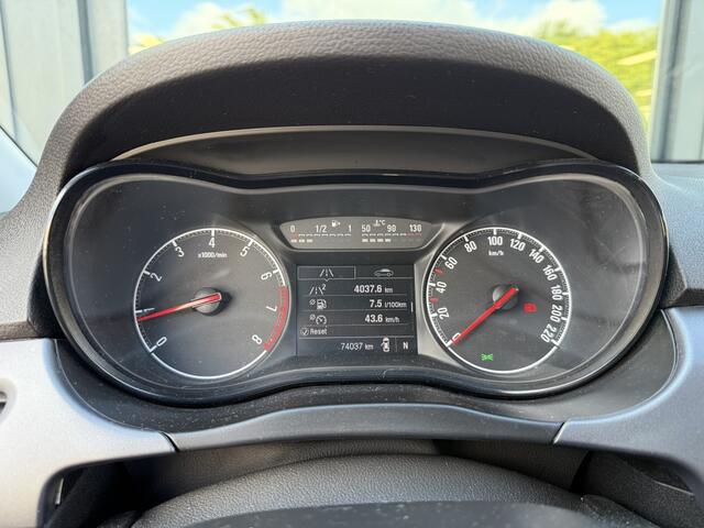 Opel CORSA 1.4 Edition
