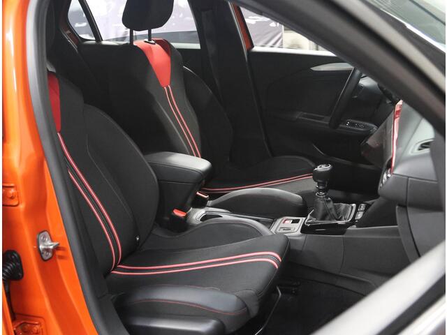 Opel CORSA 1.2 100PK GS Line | AppleCarPlay/AndroidAuto | Climate Control | Camera | Navigatie | Draadloos Telefoon Opladen | 17"LMV | LED | Virt.Cockpit | Two-tone | Parkeersensoren Rondom | Isofix | Privacy Glass |