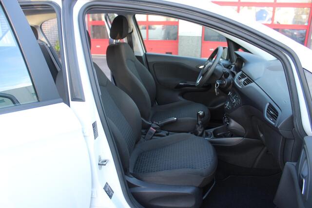 Opel CORSA 1.4 Edition Airco Nieuwe apk!!