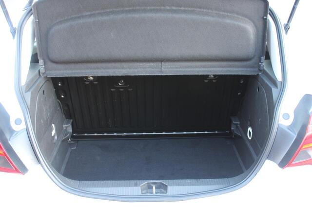 Opel CORSA 1.4 Edition Airco Nieuwe apk!!