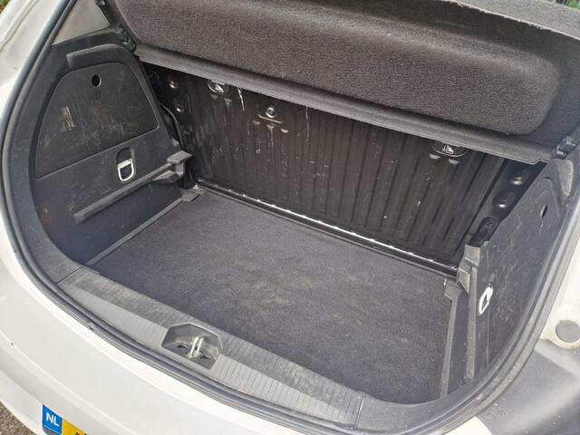 Opel CORSA 1.4 Edition, AUTOMAAT, AIRCO, nw apk, 2016
