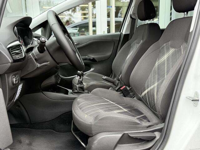 Opel CORSA 1.4 101 PK 5d Black Ed. Airco|Cruise|Carplay|Stoelverwarming|Led|PDC|Trekhaak