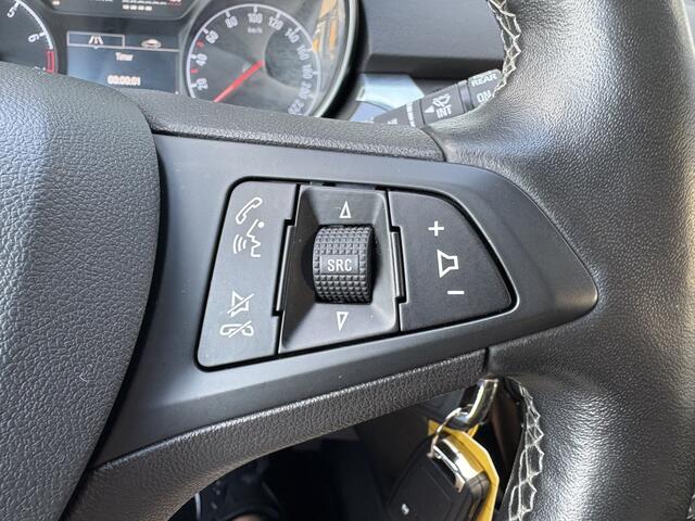 Opel CORSA 1.4 Innovation | Stoel + stuurverwarming | Parkeersensoren