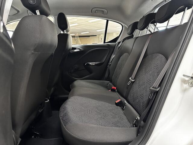 Opel CORSA 1.4 Favourite /Trekhaak /DAB+! /Apple + Android /Navi /Airco /Cruise /Elek. pakket /Bluetooth /Regensensor /PDC /Mistlampen /Isofix.