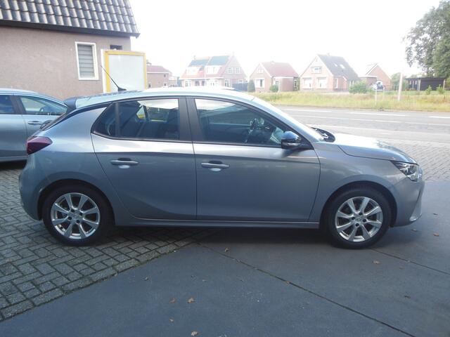 Opel CORSA 1.2 Edition Staat in De Krim