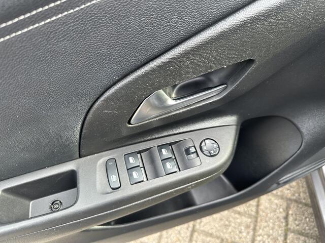 Opel CORSA 1.2 GS Line | 180 camera | Lane assit | Navi