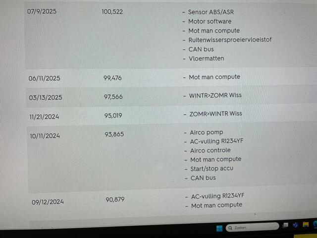 Opel CORSA Elegance 50 kWh - Carplay, Half Leer, Camera, Clima