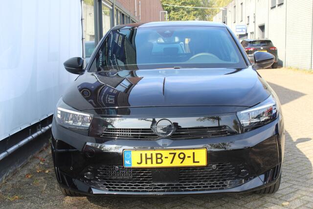 Opel CORSA 1.2 Turbo Edition Stuur + Stoel verwarming l Cruise control l Navigatie l AppleCarPlay/AndroidAuto l Parkeercamera l voor en achter sensoren l Dodehoek detectie l