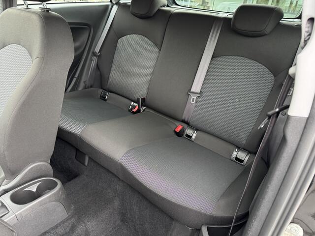 Opel CORSA 1.4-16V Design Ed