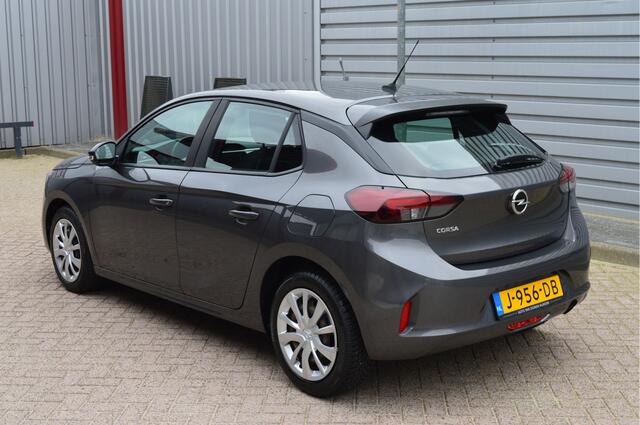 Opel CORSA 1.2 Edition O.a: Airco, Navi, Cruise, Carplay, DAB, Rijklaar, Etc. All-in prijs!