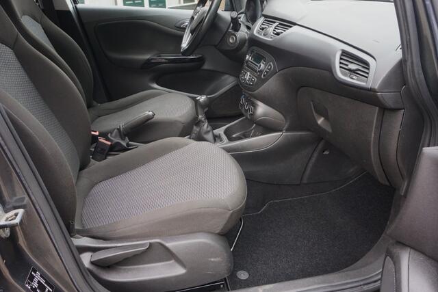 Opel CORSA 1.4 Edition met trekhaak!