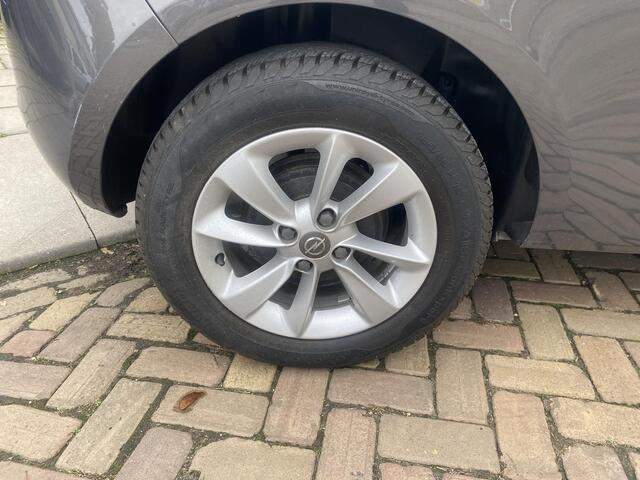 Opel CORSA 1.4 Innovation