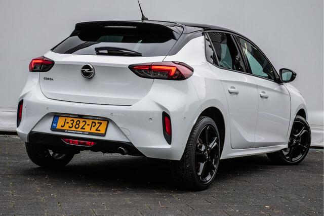 Opel CORSA 1.2 101pk GS Line Navigatie/ Blindspot/ Pdc v+a/ Carplay/ 17" Lmv/ Sportstoelen/ Climate control
