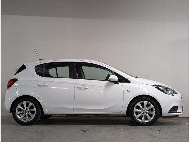 Opel CORSA Favourite 1.4 90pk NAVI | PARKEERSENSOREN | APPLE CARPLAY / ANDROID | LM-VELGEN