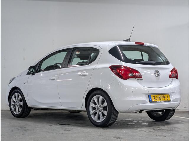 Opel CORSA Favourite 1.4 90pk NAVI | PARKEERSENSOREN | APPLE CARPLAY / ANDROID | LM-VELGEN