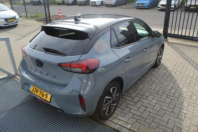 Opel CORSA 1.2 Turbo GS Camera achter/Two tone/Cruise control/Climate control/Startknop/App connect/Dode hoek sensor/Lane assist/Led voor en achter/Parkeersensoren voor en achter/Licht metalen velgen