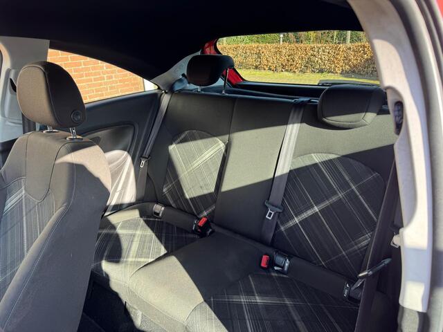 Opel CORSA 1.2 LED AIRCO CRUISE ZWARTE-LMV 2 SLEUTELS