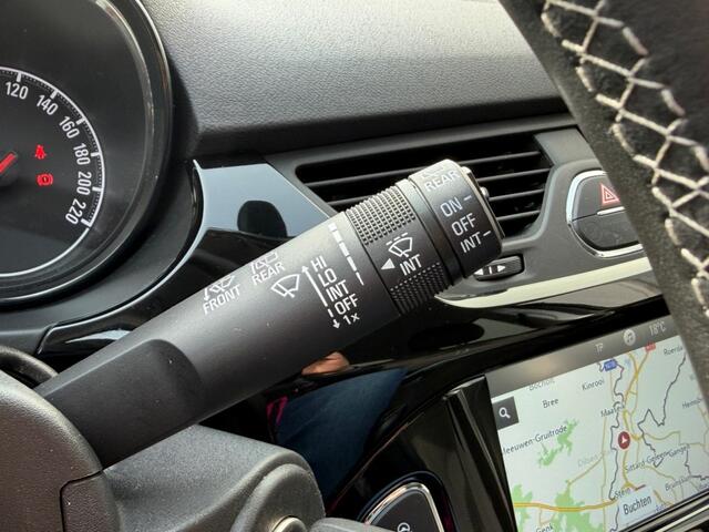 Opel CORSA 1.4 BLACK EDITION