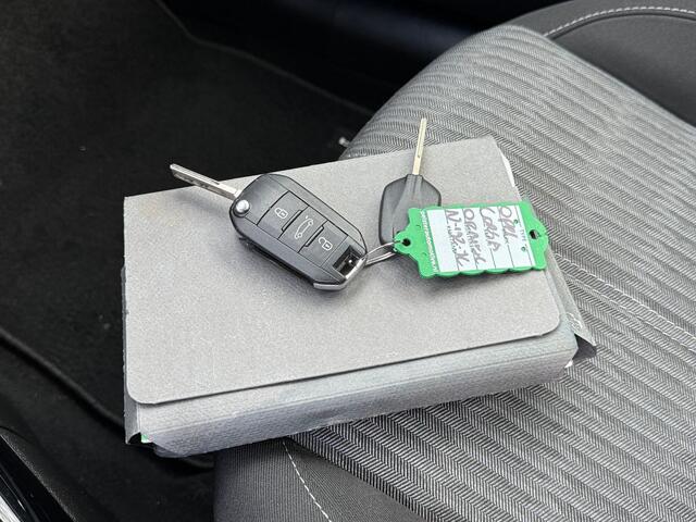 Opel CORSA 1.2 Edition airco,cruise,lmv,carplay