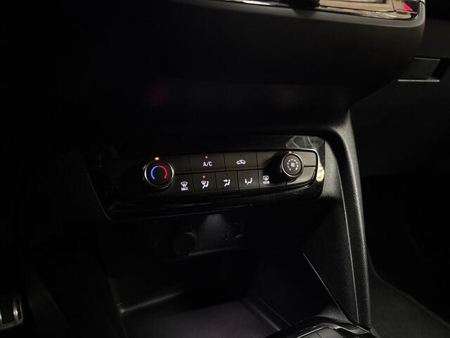 Opel CORSA 1.2 GS Line (VIRTUAL COCKPIT, BLACK PACK, APPLE CARPLAY, GROOT NAVI, 360 CAMERA, GETINT GLAS, SPORTSTOELEN, LED KOPLAMPEN, CRUISE, NIEUWSTAAT)