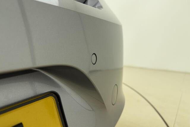 Opel CORSA 1.2 Edition | Trekhaak | Navigatie via Carplay | Parkeersensoren | Lichtmetalen velgen | Cruise control | Bluetooth | Metaallak