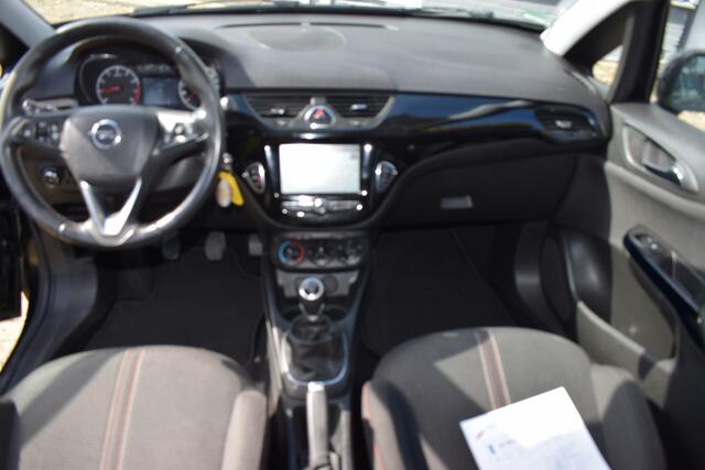 Opel CORSA 1.4 16V Online Edition