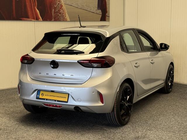 Opel CORSA 1.2 TURBO EDITION 15 STUKS OP VOORRAAD !! NAVIGATIE VIA APPLE CARPLAY/ANDROID STUUR/STOELVERWARMING CRUISE CONTROL RIJSTROOKSENSOREN DODEHOEKSENSOREN ACHTERUITRIJCAMERA ZEER MOOI !! 3010