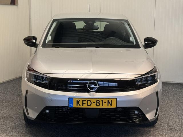 Opel CORSA 1.2 TURBO EDITION 15 STUKS OP VOORRAAD !! NAVIGATIE VIA APPLE CARPLAY/ANDROID STUUR/STOELVERWARMING CRUISE CONTROL RIJSTROOKSENSOREN DODEHOEKSENSOREN ACHTERUITRIJCAMERA ZEER MOOI !! 3010