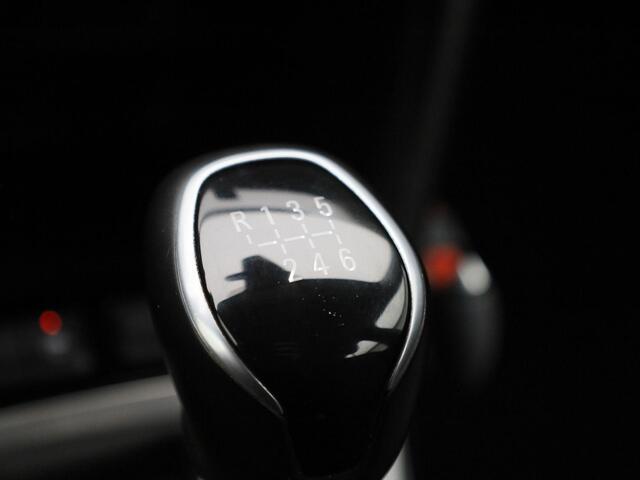 Opel CORSA 1.2 Level 2 | Airconditioning | Licht metalen velgen 16 inch | Cruise control | Navigatie | Park Distance Control achter | Achteruitrijcamera |