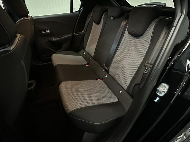 Opel CORSA 1.2 TURBO EDITION 15 STUKS OP VOORRAAD !! NAVIGATIE VIA APPLE CARPLAY/ANDROID CRUISE CONTROL RIJSTROOKSENSOREN DODEHOEKSENSOREN ACHTERUITRIJCAMERA ZEER MOOI !! 3010