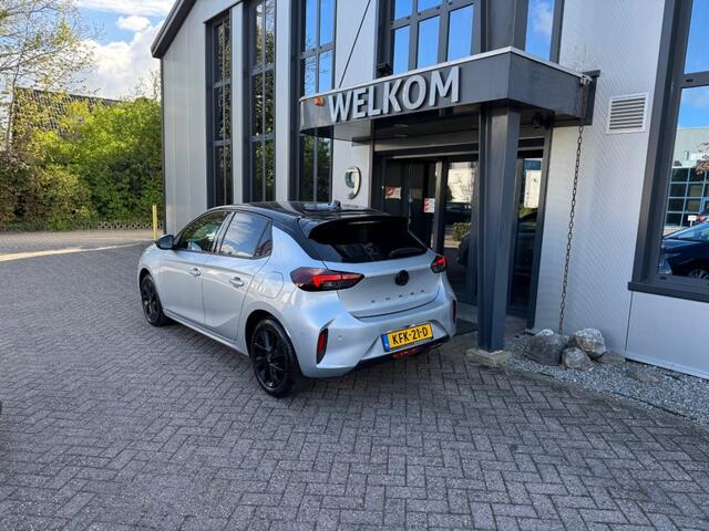 Opel CORSA 1.2 GS TwoTone Automaat 131PK, Navi, Camera, PDC, LM-velgen, NIEUWSTAAT