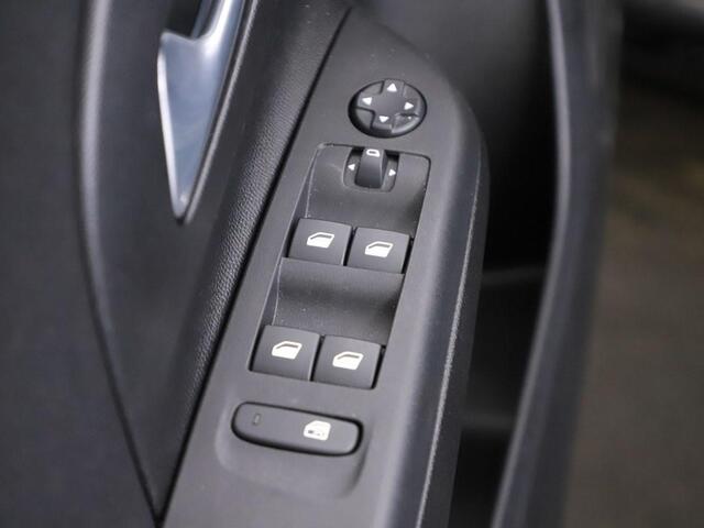 Opel CORSA 1.2 Turbo 100pk Edition Winterpakket/CarPlay/Dab /El.Pakket/Dab/Led