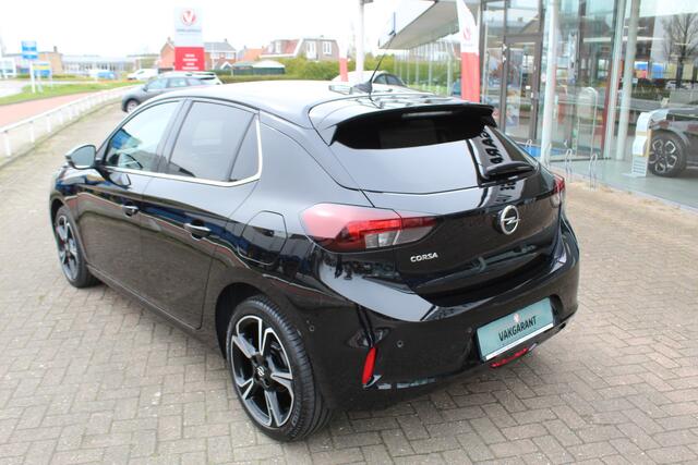 Opel CORSA 1.2 GS Line Climate control , Stoel en Stuur verwarming, Panoramadak Cruise control , Camera, Parkeersensoren voor + achter
