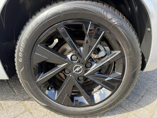 Opel CORSA 100pk GS (Camera - Keyless Entry - LED - Automatische Airco - Navigatie - Apple Carplay - Draadloos laden - Digitaal dashboard)