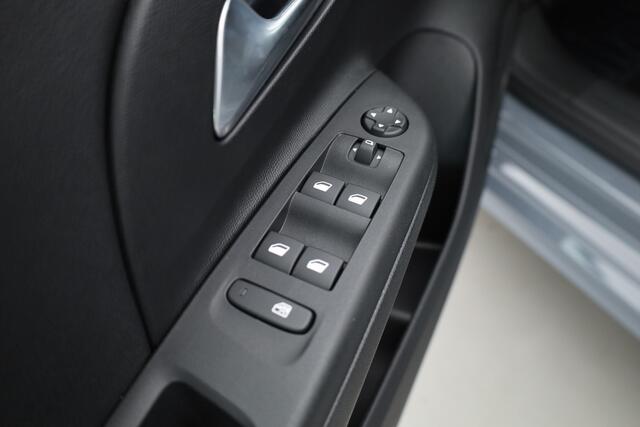 Opel CORSA 1.2 Turbo Hybrid GS 110pk! | Digi. Dashboard | Apple CarPlay | Stoel- Stuurverw. | Camera | Cruise Ctrl. | LED